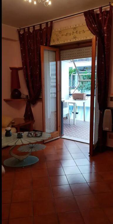 Ferienwohnung Casa Di Patty Nettuno Exterior foto